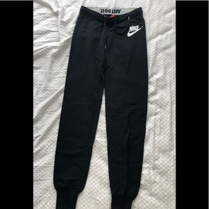 Nike jogger pants size XS